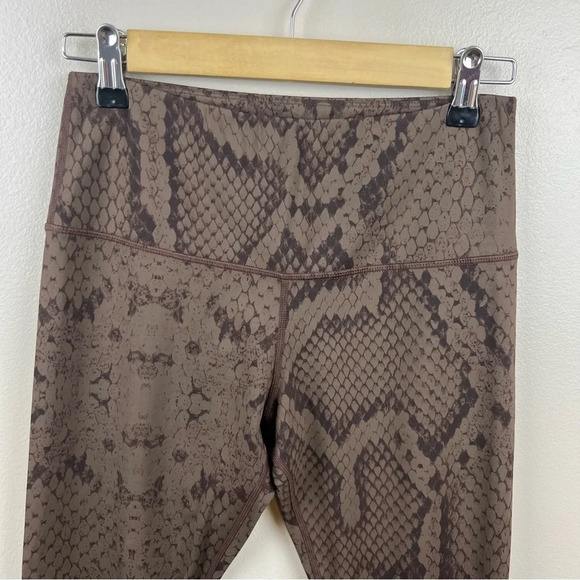 Varley Estrella 7/8 Length Leggings Size Small High Rise Snakeskin Brown Yoga - Picture 4 of 9
